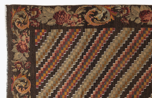 Girit Red Floral Wool Handmade Area Rug 4'10" x 10'4"