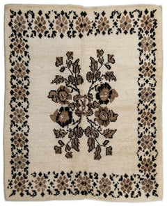 Girit Beige Floral Wool Handmade Area Rug 5'7" x 7'1"