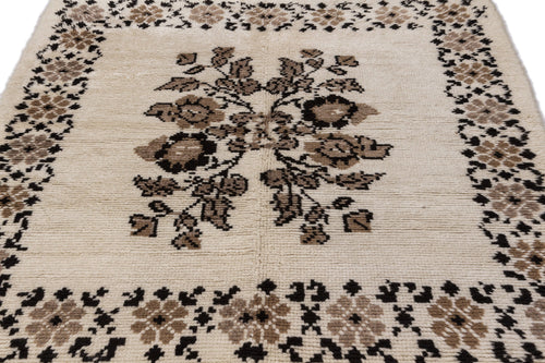 Girit Beige Floral Wool Handmade Area Rug 5'7" x 7'1"