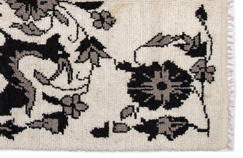 Girit Beige Floral Wool Handmade Area Rug 5'2" x 6'7"