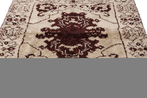 Girit Beige Floral Wool Handmade Area Rug 5'5" x 6'11"