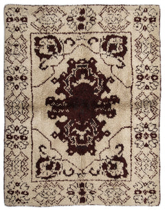 Girit Beige Floral Wool Handmade Area Rug 5'5" x 6'11"