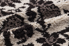 Girit Beige Floral Wool Handmade Area Rug 4'11" x 7'3"