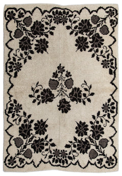 Girit Beige Floral Wool Handmade Area Rug 4'11" x 7'3"