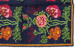 Girit Black Floral Wool Handmade Area Rug 5'7" x 6'3"