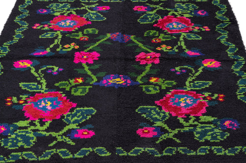 Girit Black Floral Wool Handmade Area Rug 5'2" x 6'7"