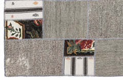 Teselya 1015 White Floral Wool Handmade Area Rug 5'3" x 7'7"