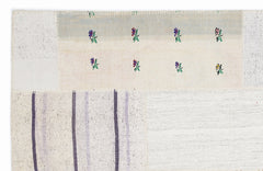 Teselya White Striped Wool Handmade Area Rug 5'3" x 7'7"