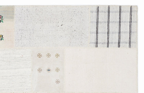 Teselya White Striped Wool Handmade Area Rug 5'3" x 7'7"