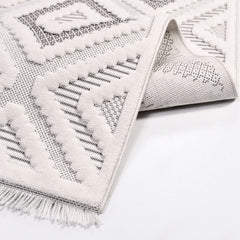 Geometric Area Rug – Machine Made Rug With Durable Polyester Yarn, 8mm Pile Height