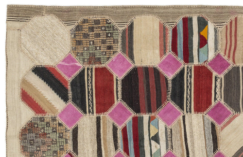 Teselya Beige Patchwork Wool Handmade Area Rug 5'3" x 9'10"