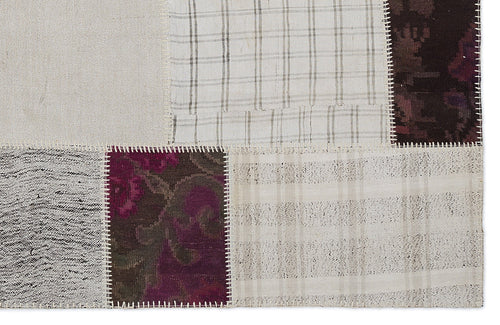 Teselya 1178 White Floral Wool Handmade Area Rug 5'3" x 7'7"