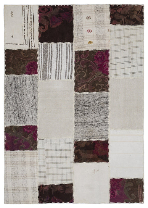 Teselya 1178 White Floral Wool Handmade Area Rug 5'3" x 7'7"