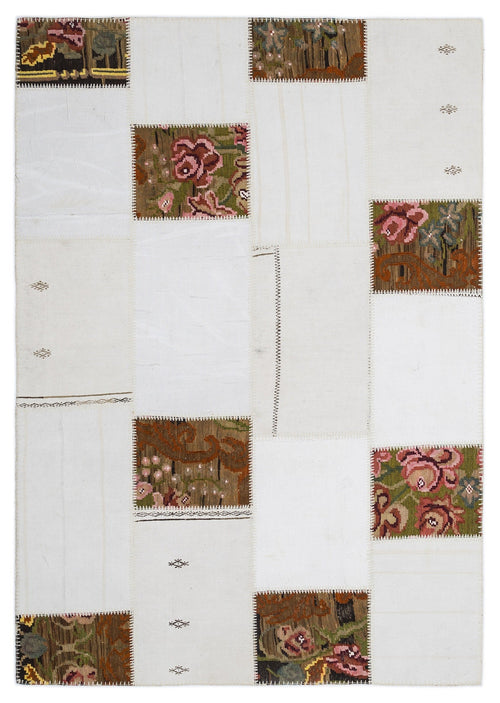 Teselya 1216 White Floral Wool Handmade Area Rug 5'3" x 7'7"