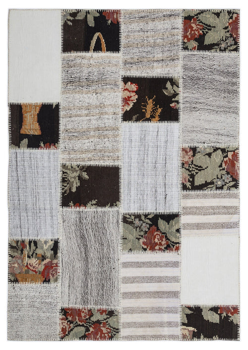 Teselya 1217 White Floral Wool Handmade Area Rug 5'3" x 7'7"