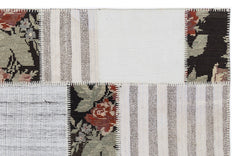 Teselya 1217 White Floral Wool Handmade Area Rug 5'3" x 7'7"