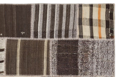 Teselya 1220 Brown Striped Wool Handmade Area Rug 5'3" x 7'7"