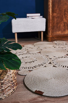 Handmade Jute Rug – Beige Geometric Cotton Yarn Area Carpet for Living Room