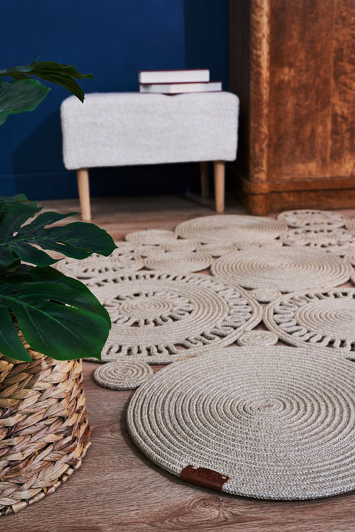 Handmade Jute Rug – Beige Geometric Cotton Yarn Area Carpet for Living Room