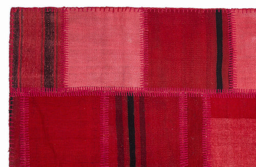 Teselya Red Patchwork Wool Handmade Area Rug 5'3" x 7'7"