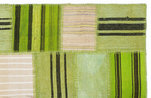 Teselya 1342 Green Patchwork Wool Handmade Area Rug 5'3" x 7'7"
