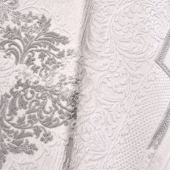 Lexa White Classic Machine Made Area Rug