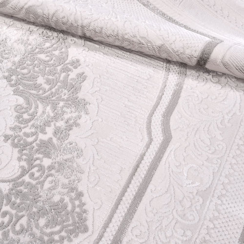 Lexa White Classic Machine Made Area Rug