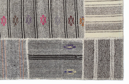 Teselya 1383 Beige Striped Wool Handmade Area Rug 5'3" x 7'7"