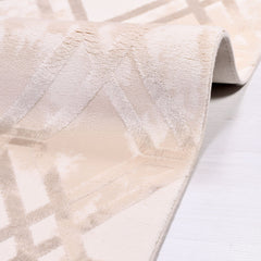 Bamboo Viscose Area Rug – Machine Made Geometric Cream Rug With Overlocked Edge