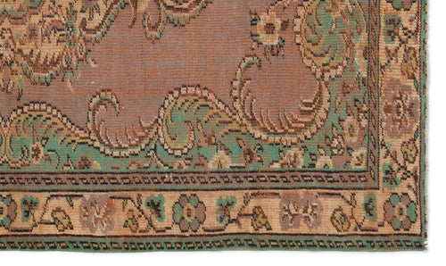 Atina Brown Classic Wool Handmade Area Rug 5'5" x 8'5"