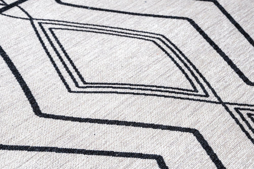 Geometric Cotton Rug – White Chenille Area Rug with Digital Print Design