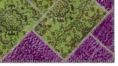 Iskece Purple Patchwork Wool Handmade Area Rug 2'9" x 5'0"