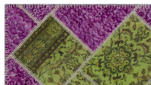 Iskece Purple Patchwork Wool Handmade Area Rug 2'9" x 5'0"