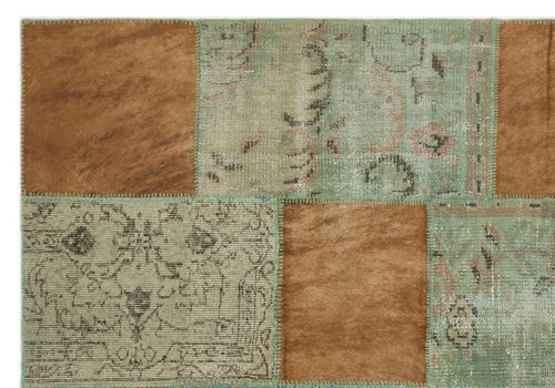 Iskece 22286 Brown Patchwork Wool Handmade Area Rug 5'3" x 7'7"