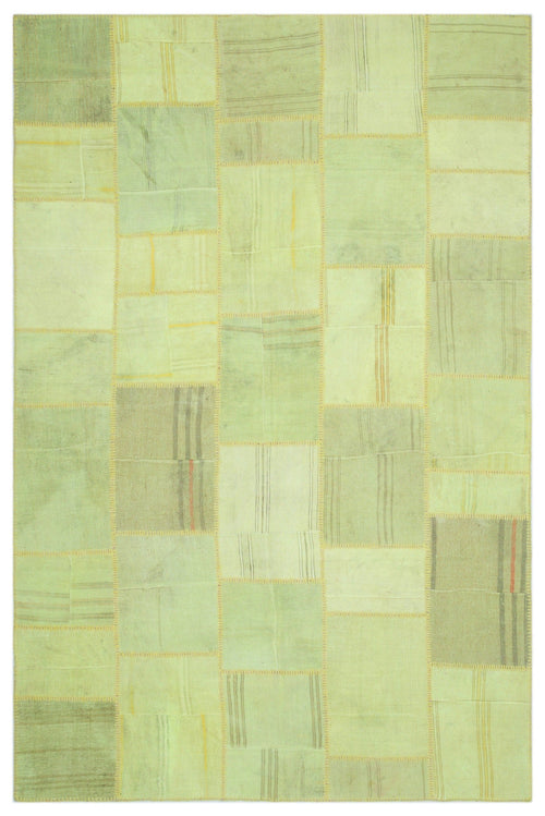 Teselya Green Patchwork Wool Handmade Area Rug 6'7" x 9'11"