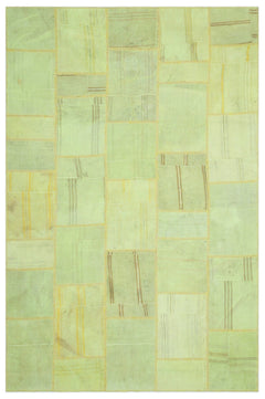 Teselya Green Patchwork Wool Handmade Area Rug 6'6" x 9'11"