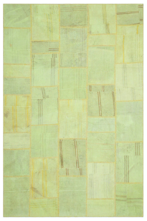 Teselya Green Patchwork Wool Handmade Area Rug 6'6" x 9'11"