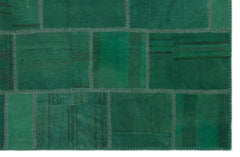 Teselya 22485 Green Patchwork Wool Handmade Area Rug 6'4" x 9'11"