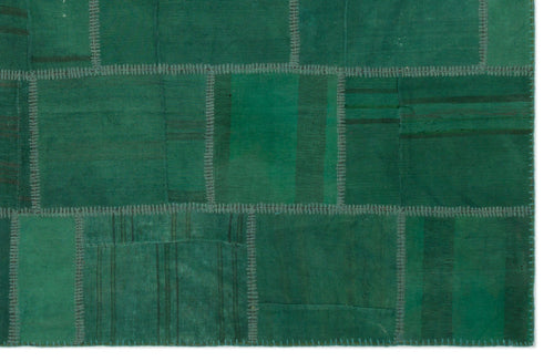 Teselya 22485 Green Patchwork Wool Handmade Area Rug 6'4" x 9'11"