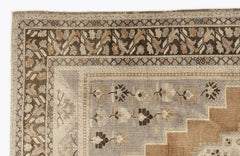 Kavala Red Classic Wool Handmade Area Rug 7'3" x 9'2"