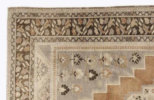 Kavala Red Classic Wool Handmade Area Rug 7'3" x 9'2"