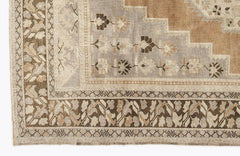 Kavala Red Classic Wool Handmade Area Rug 7'3" x 9'2"