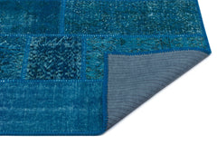 Iskece 24746 Turquoise Patchwork Wool Handmade Area Rug 2'7" x 4'11"