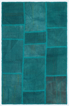 Teselya Turquoise Patchwork Wool Handmade Area Rug 3'9" x 5'11"