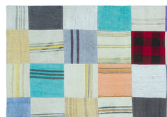 Teselya Grey Patchwork Wool Handmade Area Rug 5'3" x 7'6"