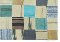 Teselya Beige Patchwork Wool Handmade Area Rug 5'5" x 7'8"