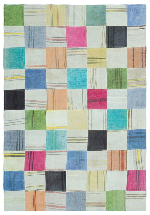 Teselya Cream Patchwork Wool Handmade Area Rug 5'2" x 7'7"