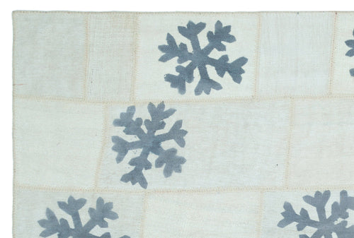 Teselya Beige Patchwork Wool Handmade Area Rug 6'6" x 9'9"