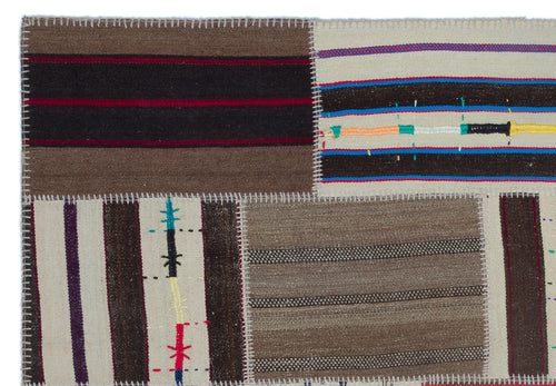 Teselya Beige Striped Wool Handmade Area Rug 5'2" x 7'7"