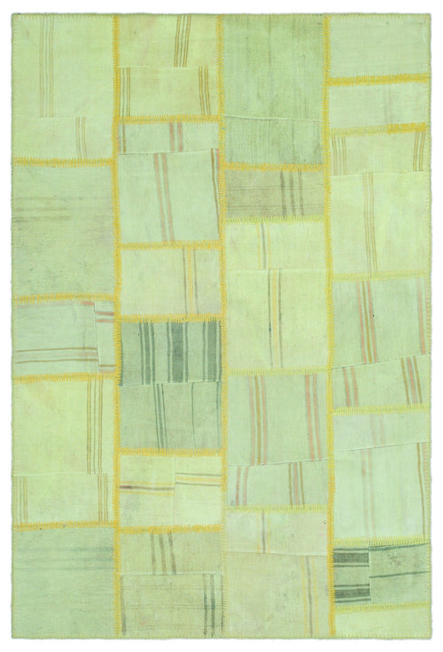 Teselya Green Patchwork Wool Handmade Area Rug 5'1" x 7'7"